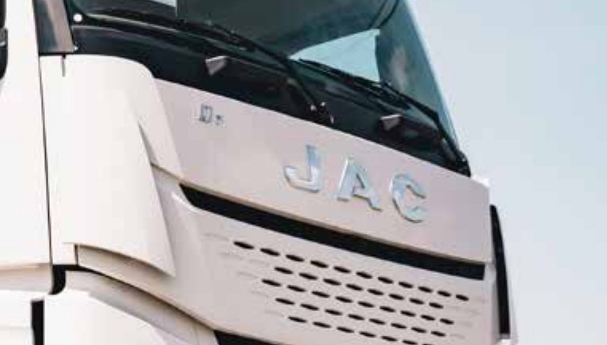 JAC QX360 y QX500 para operaciones regionales y de larga distancia