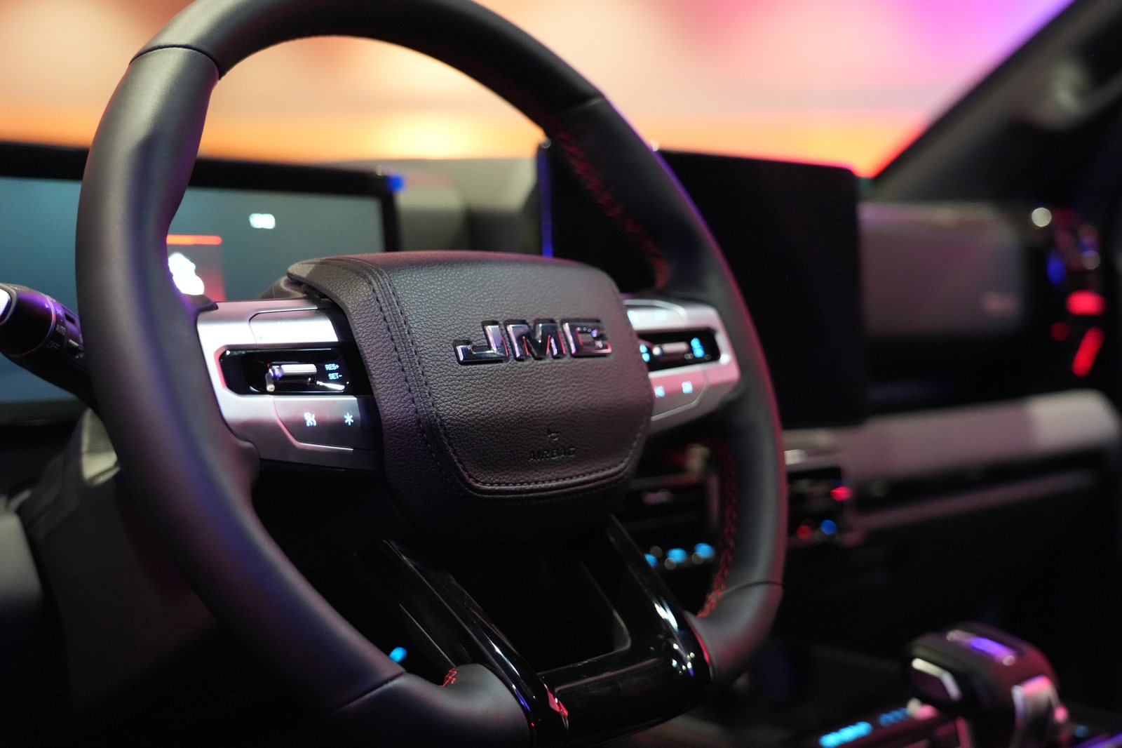 Interior de la JMC Grand Avenue Pro