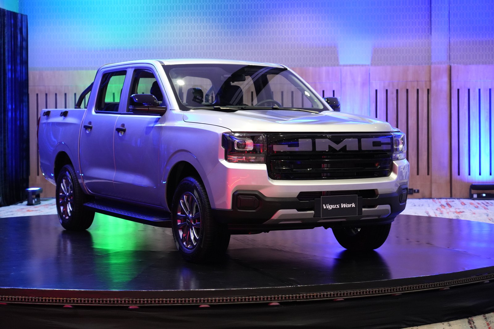 JMC Vigus Work presentada en Colombia