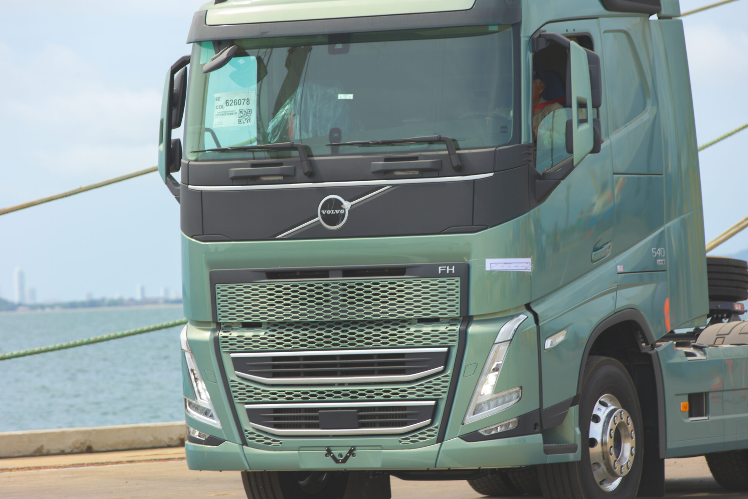VOLVO TRUCKS ESTÁ DE VUELTA EN COLOMBIA