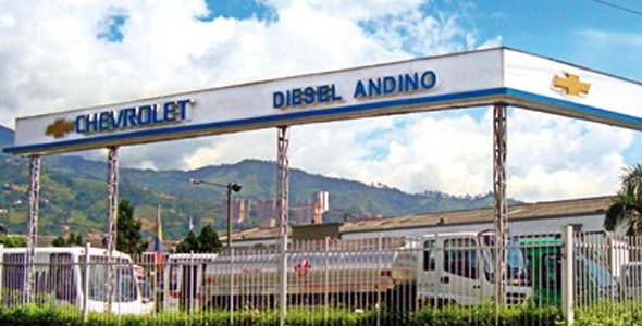 DIESEL ANDINO TRABAJA PARA HACER CLIENTES FELICES