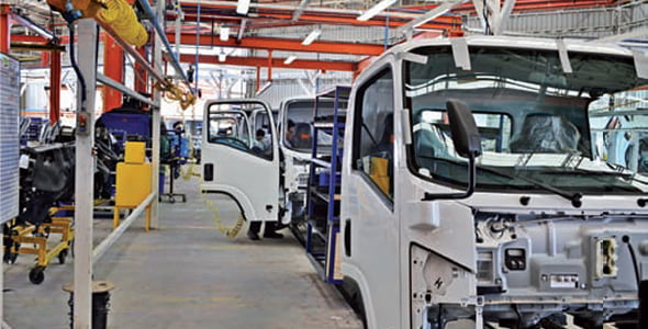 GM Colmotores RENUEVA LÍNEA DE ENSAMBLE PARA BUSES Y CAMIONES