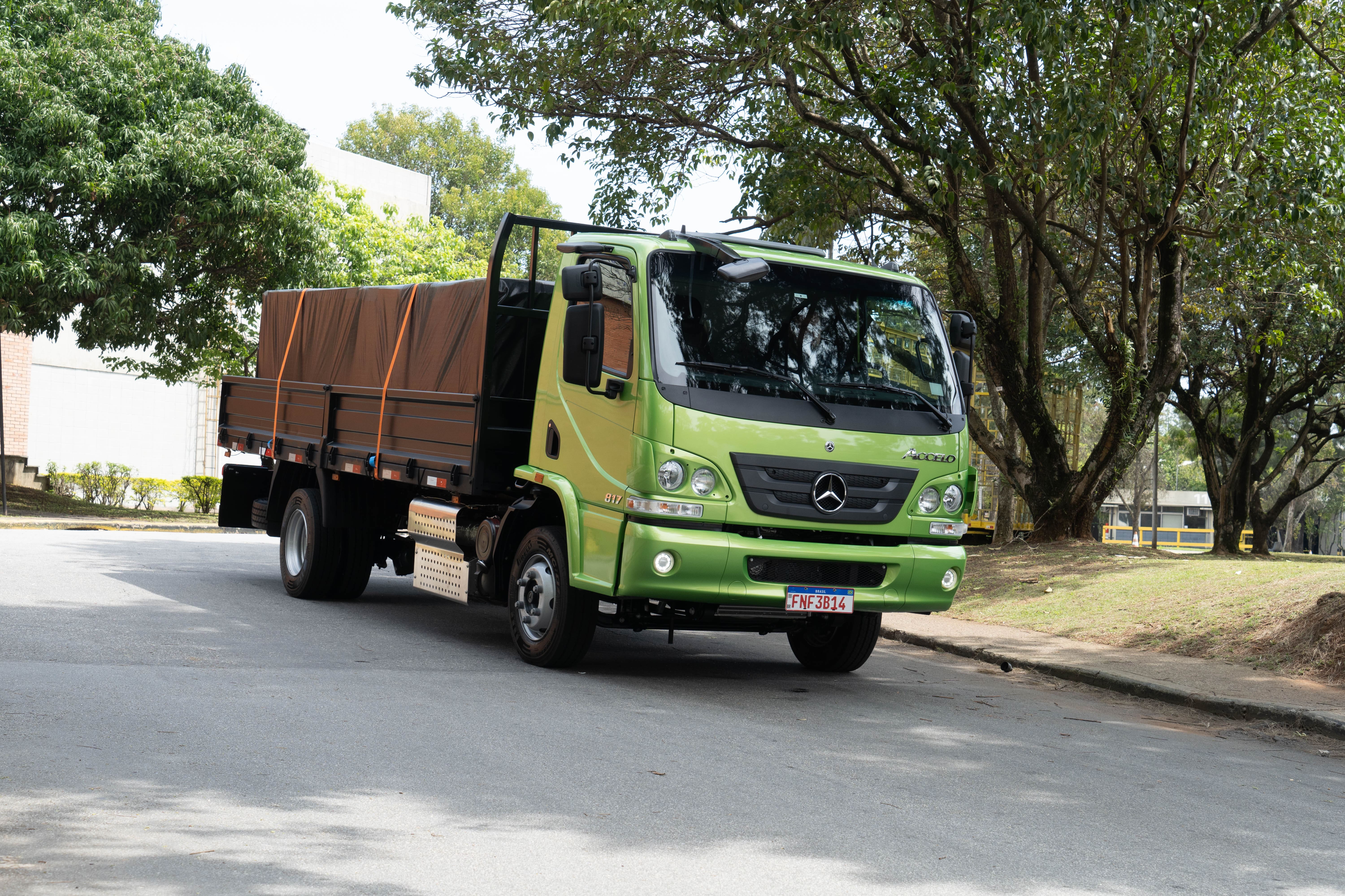 Mercedes-Benz: sostenibilidad ambiental económica y ambiental en Fenatran