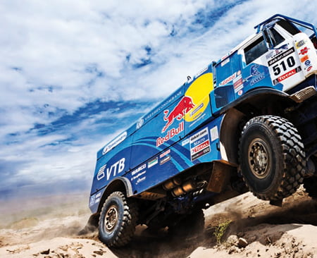 EL RETORNO TRIUNFADOR DE KAMAZ